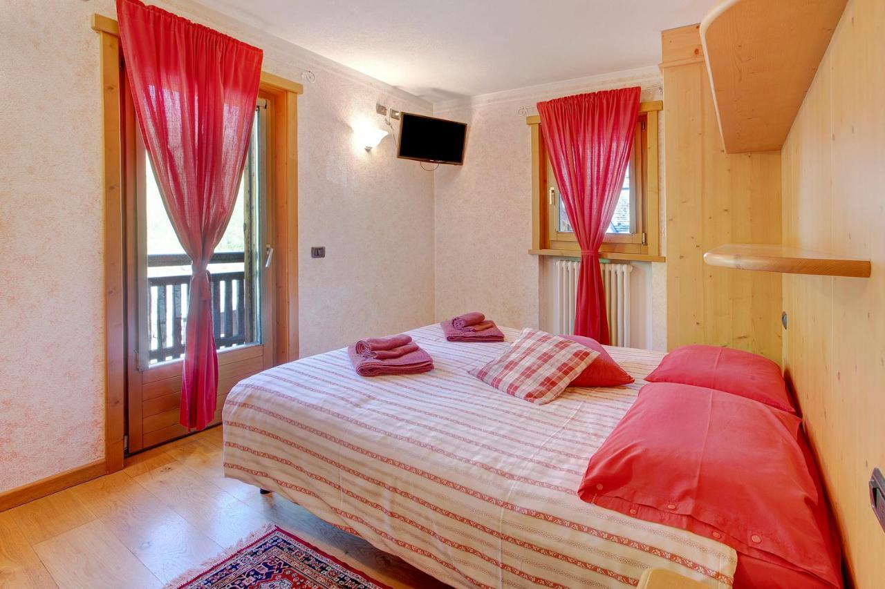 La Baitina App B Apartamento Livigno Exterior foto