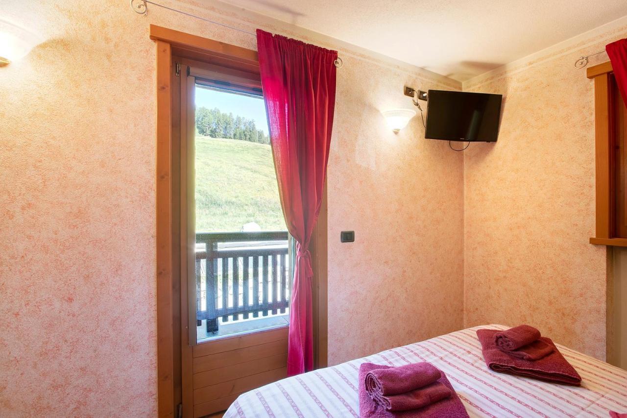 La Baitina App B Apartamento Livigno Exterior foto